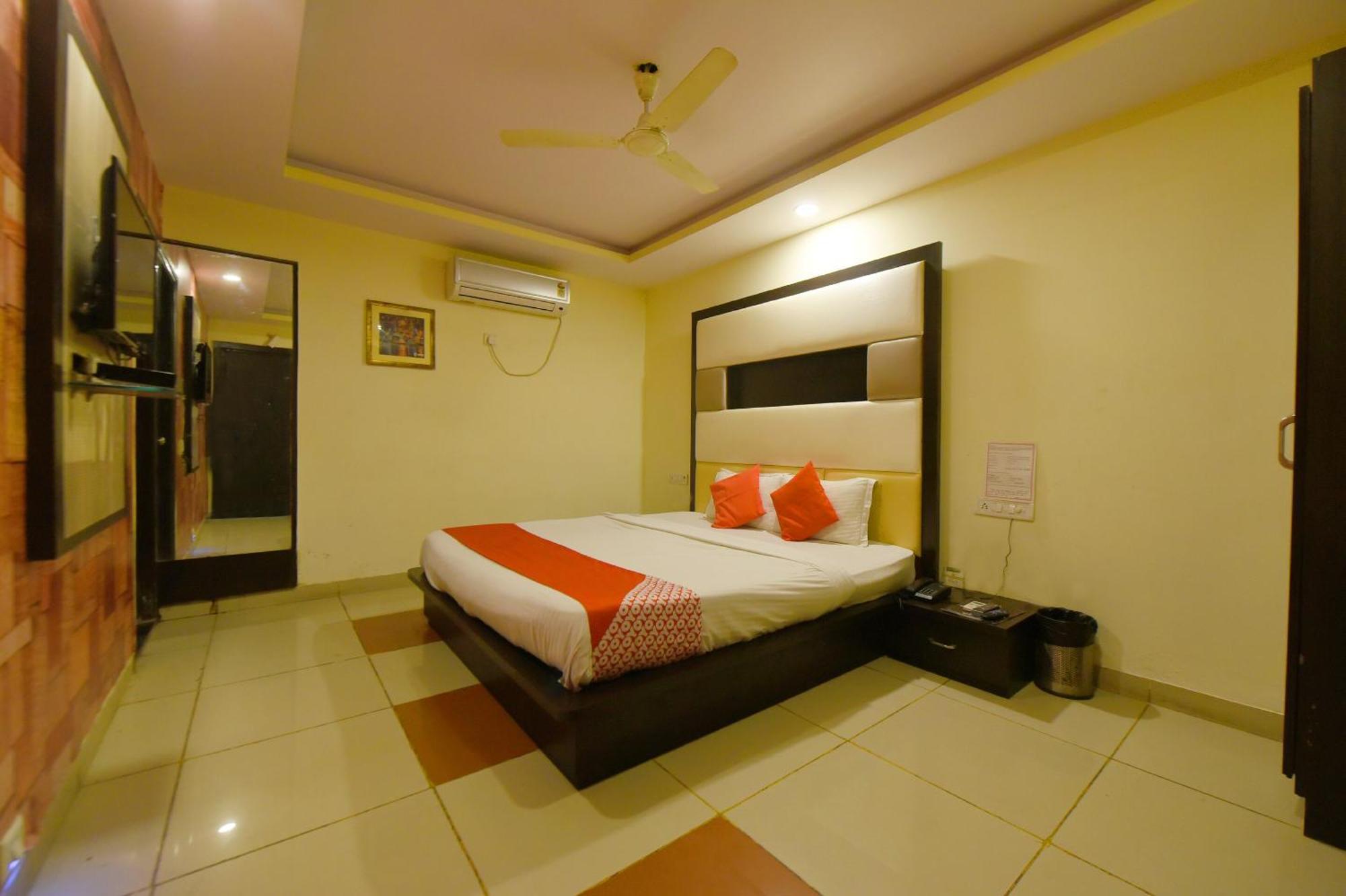 โอโย 3971 โฮเต็ล ทิปท็อป Hotel ชัยปุระ ภายนอก รูปภาพ