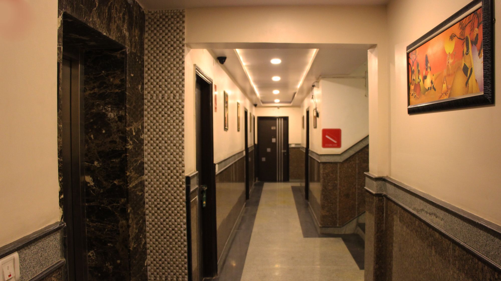 โอโย 3971 โฮเต็ล ทิปท็อป Hotel ชัยปุระ ภายนอก รูปภาพ